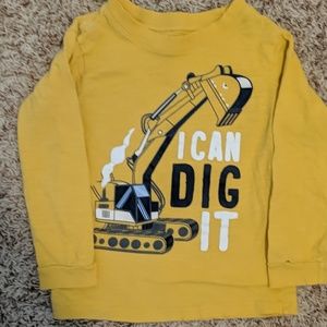6/25🌺Carter's long sleeve boya 5T excavator shirt